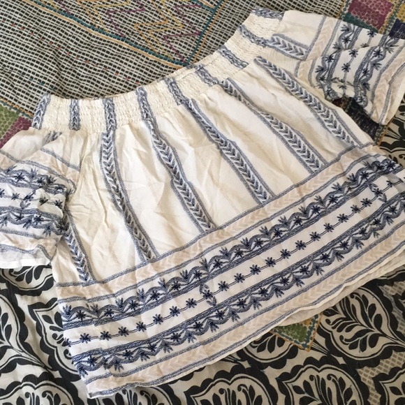 Off the shoulder blue and white blouse - Picture 1 of 3